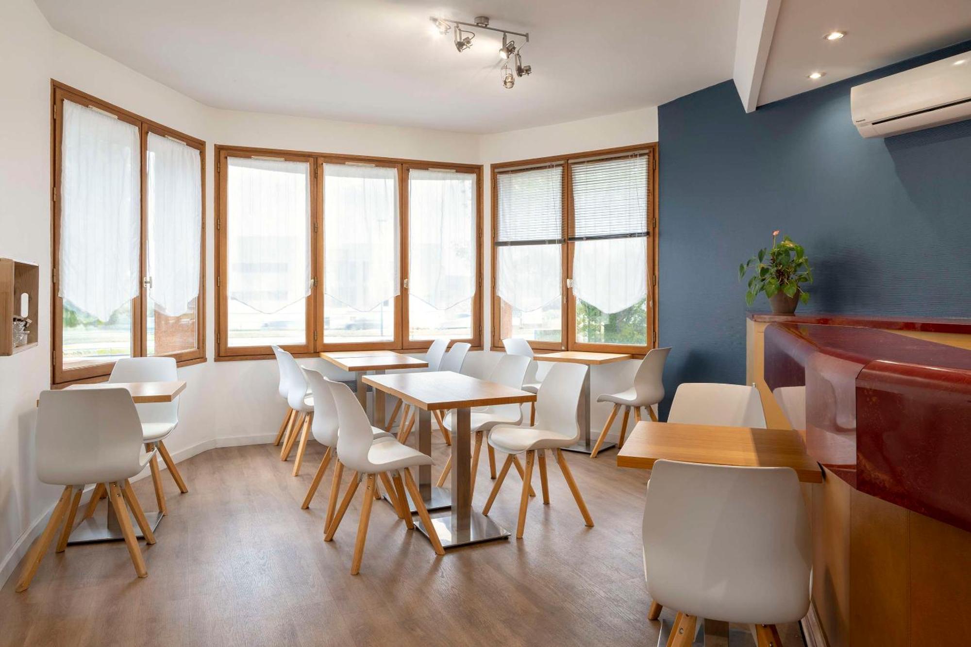 Sure Hotel By Best Western Saintes Ngoại thất bức ảnh
