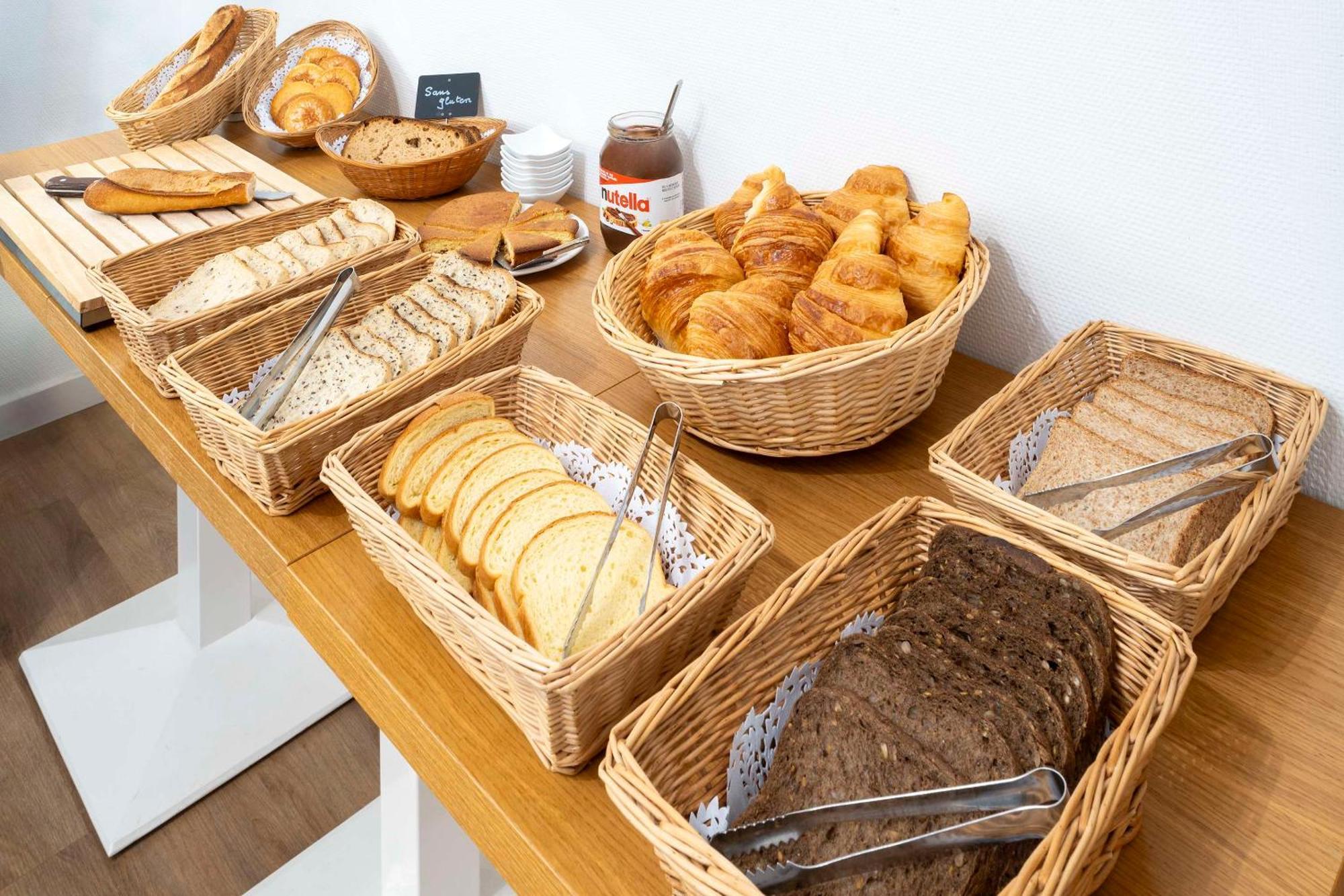 Sure Hotel By Best Western Saintes Ngoại thất bức ảnh