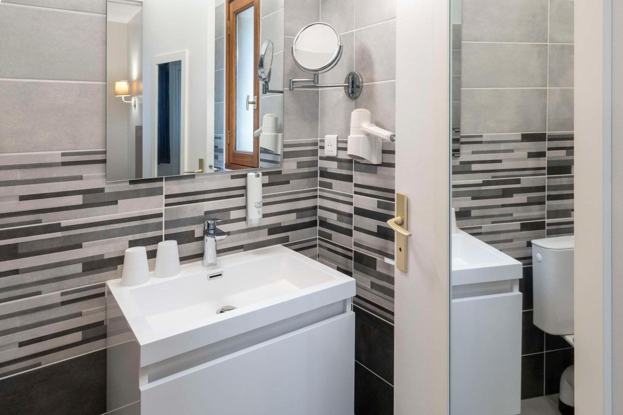 Sure Hotel By Best Western Saintes Ngoại thất bức ảnh