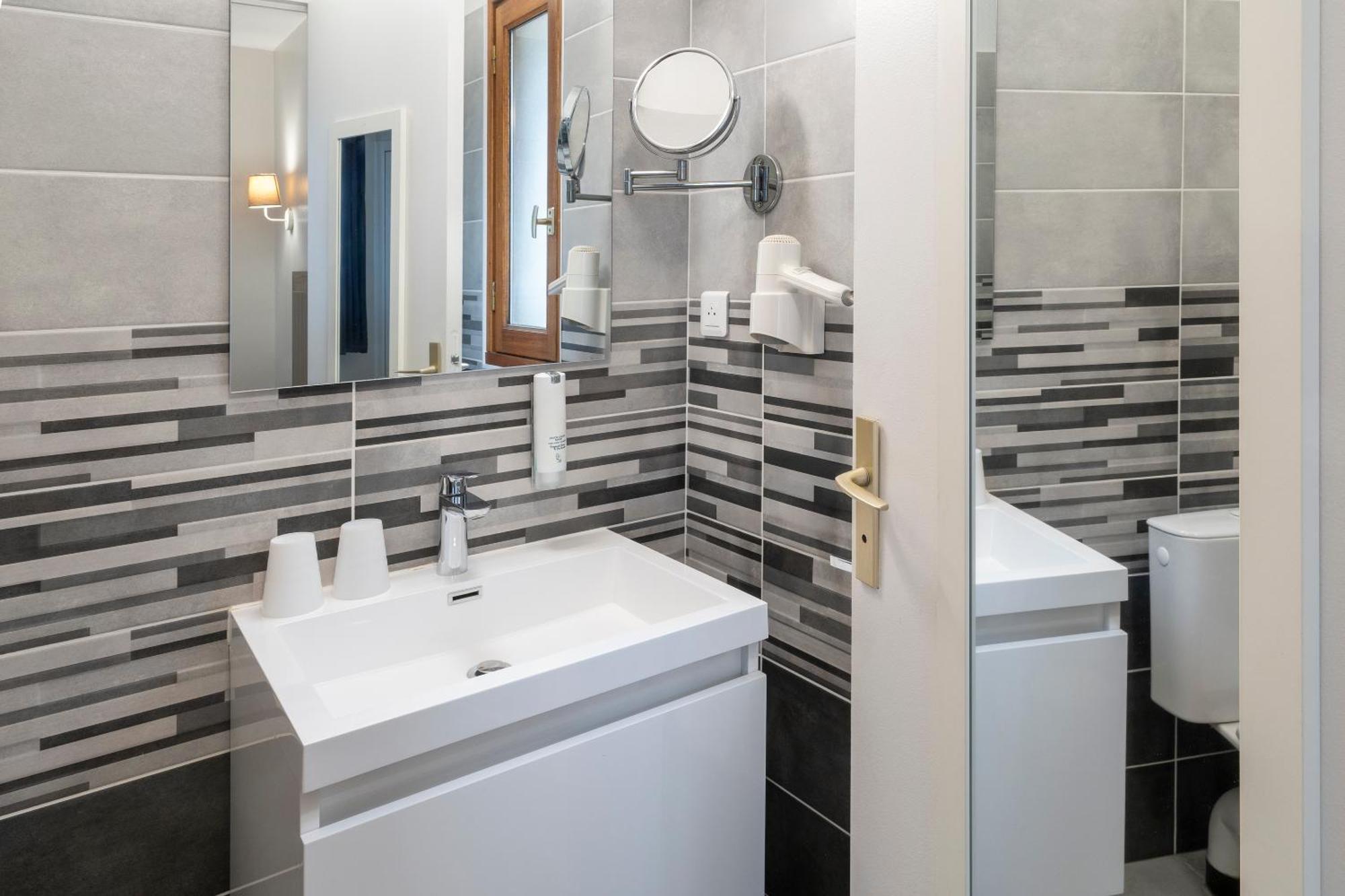 Sure Hotel By Best Western Saintes Ngoại thất bức ảnh
